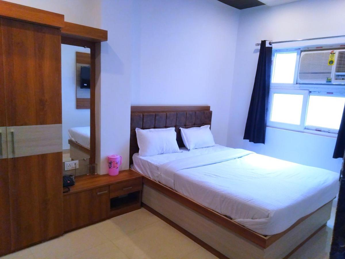 Rudraksha Guest House Varanasi Exterior photo